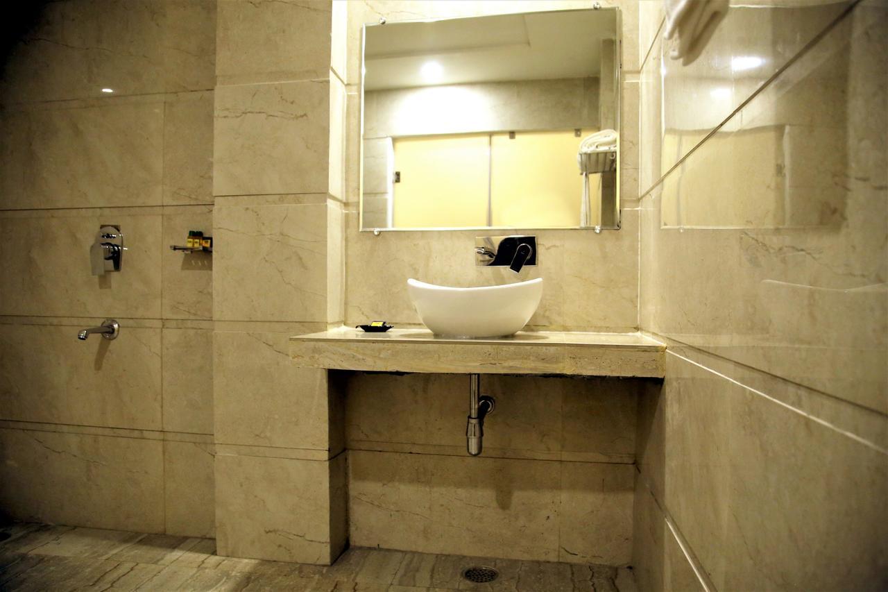 Sallow Royal Suites Amritsar Extérieur photo